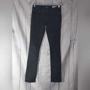 Guess Medium Rise Sarah Fit Faded Black Skinny Jeans